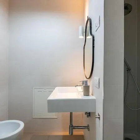 Benjamin House - Exclusive Modern Loft Μπάρι