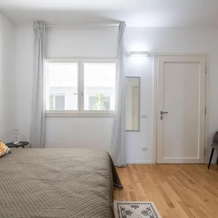 Benjamin House - Exclusive Modern Loft * Μπάρι