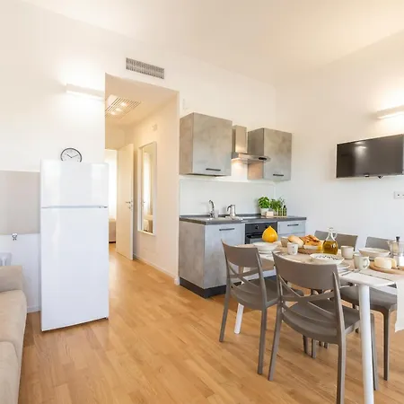 Benjamin House - Exclusive Modern Loft *